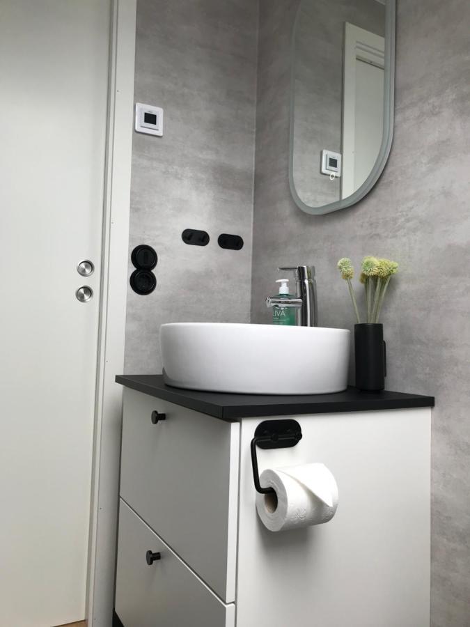 Nybyggd Mysig Laegenhet I Falkenberg, Troeingeberg 5Min Fran E6, 30Min Ullared, Naera Stationen Apartment Bagian luar foto